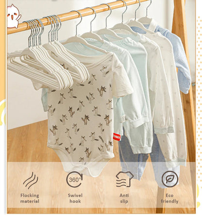 "Cabides de Veludo para Roupas Infantis – 10 Peças"
